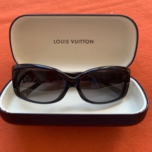 Never worn Louis Vuitton sunglasses